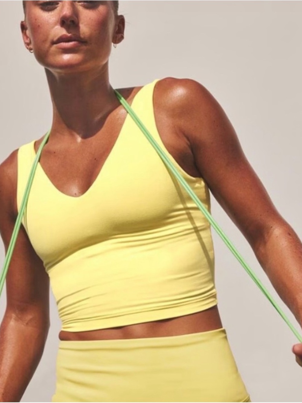 Athleta Transcend Yellow V-Neck Crop Tank Top Bralette Shelf Bra